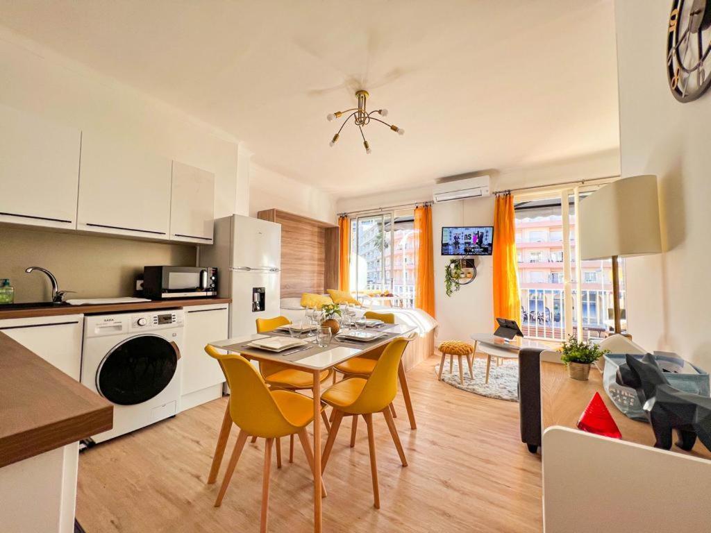 Appartement Vue Mer Parking Prive Place Med Canet-en-Roussillon Buitenkant foto